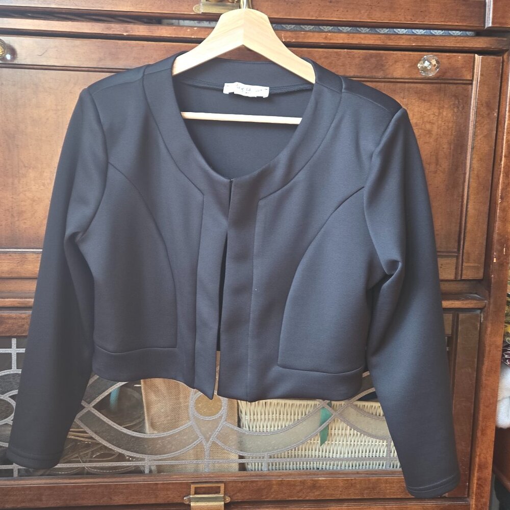 Jus d’orange Paris Elegant Black Cropped Blazer